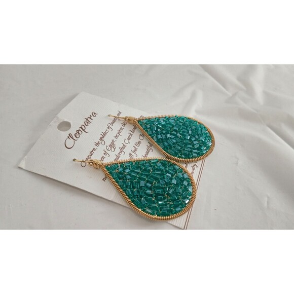 Handcrafted Cleopatra Emerald Green Czech Glass Goldtone Wire Earrings - Picture 9 of 10